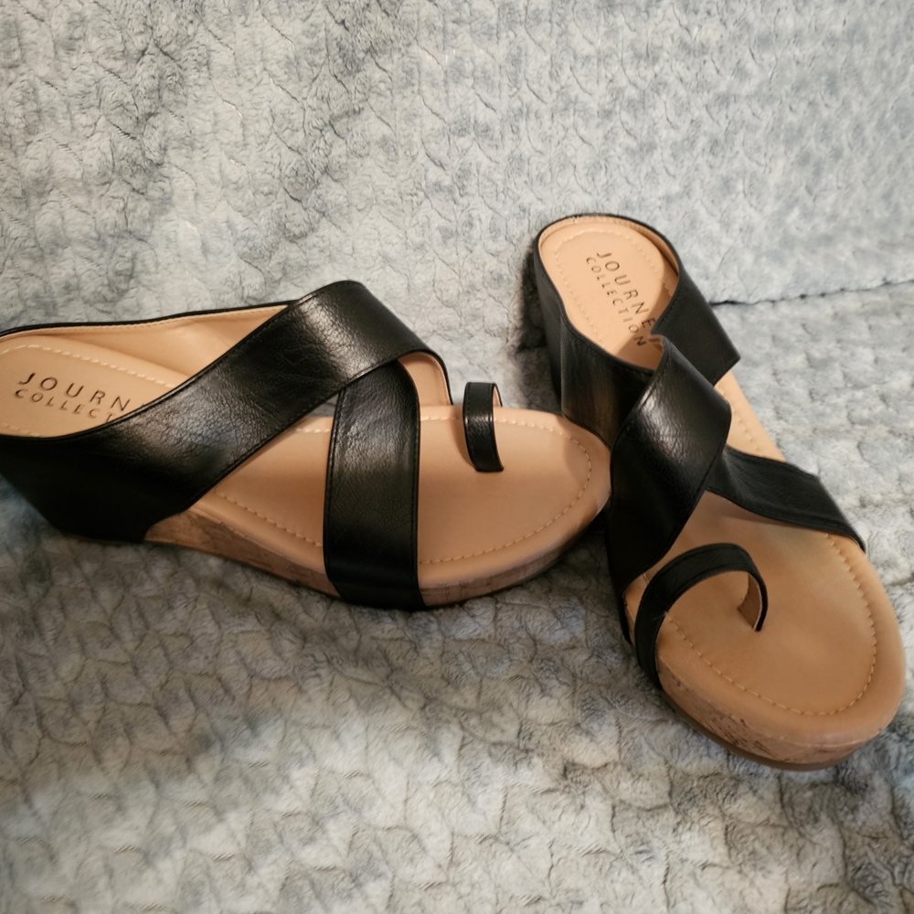Journee Collection Black Women's Wedge Sandals